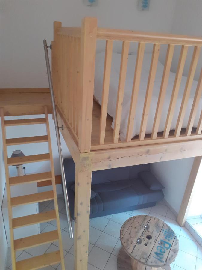 Appartement Rez De Chaussee Avec Terrasse Et Jardin Tence Dış mekan fotoğraf