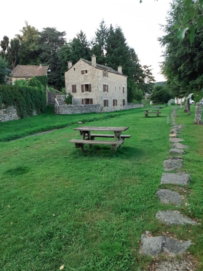 Appartement Rez De Chaussee Avec Terrasse Et Jardin Tence Dış mekan fotoğraf